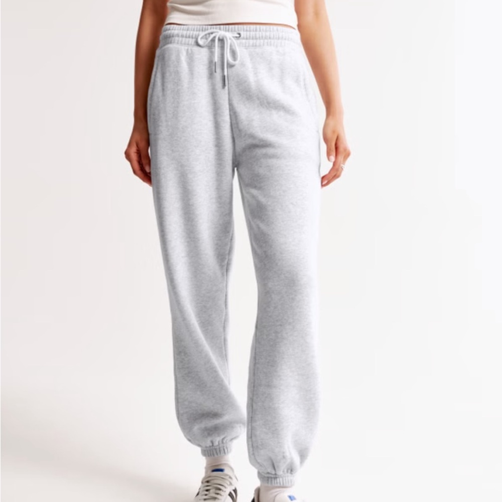 Cream Abercrombie Sunday Sweatpants